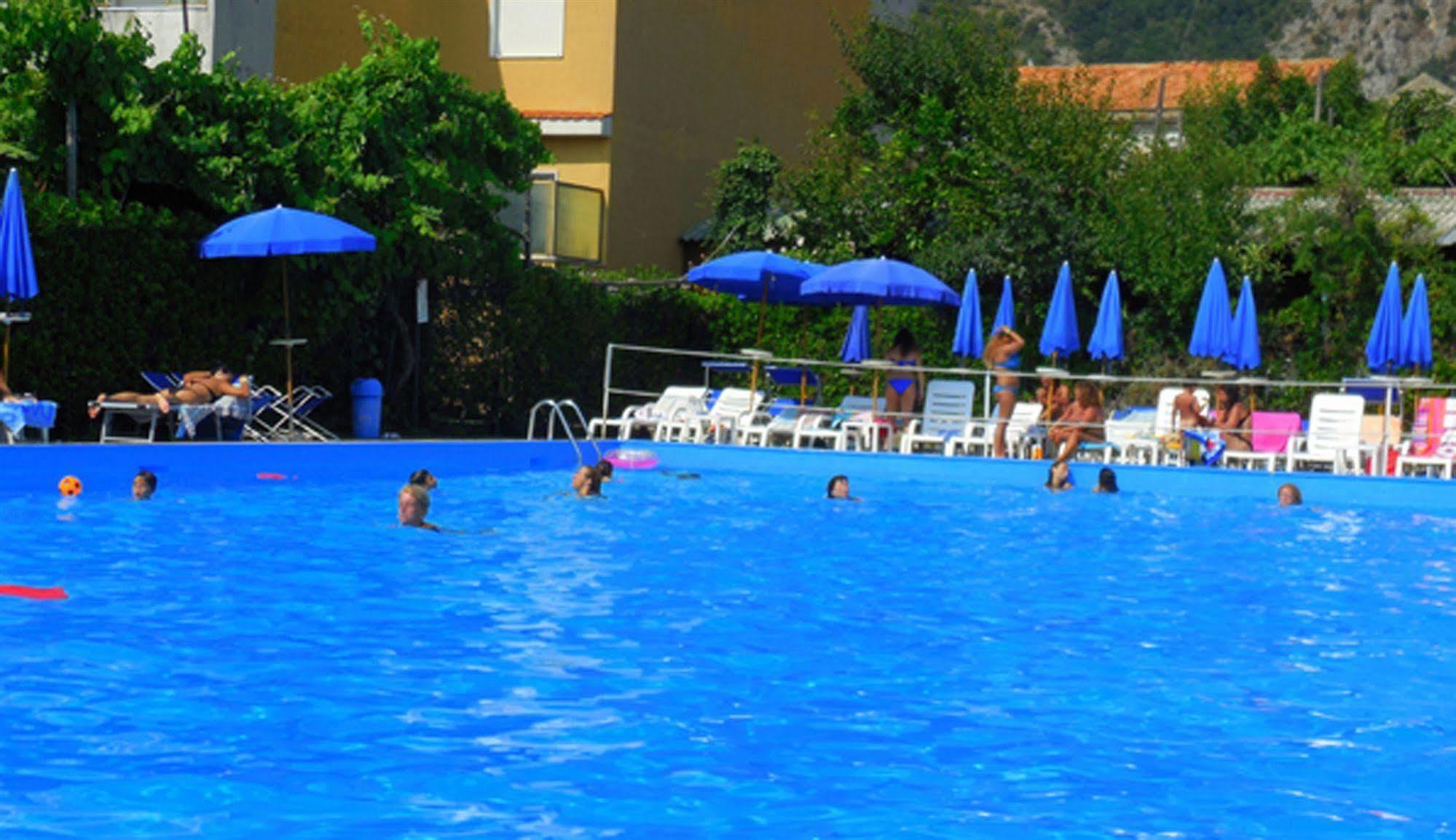 Hotel Fiori D'Arancio Piano di Sorrento Exterior foto